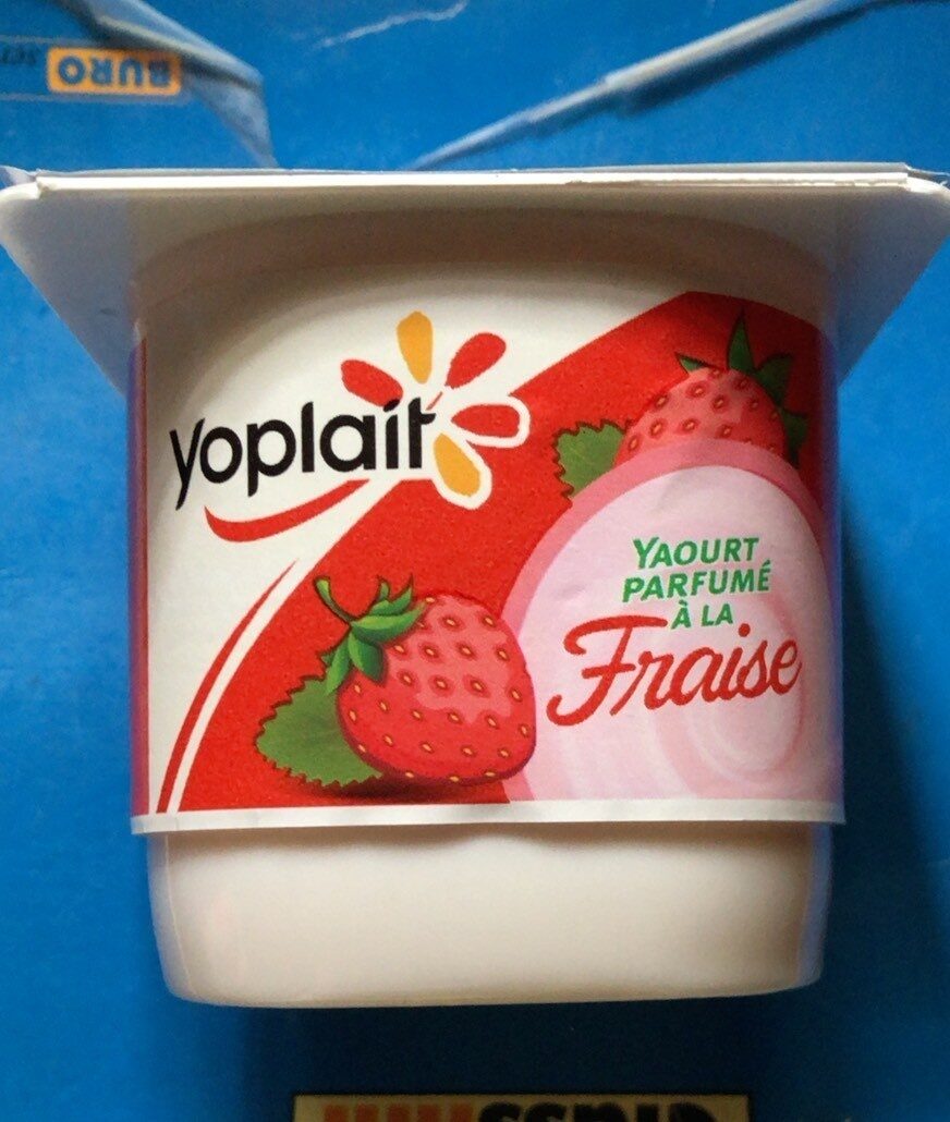 Yoaourt parfumé à la fraise - Produit - fr